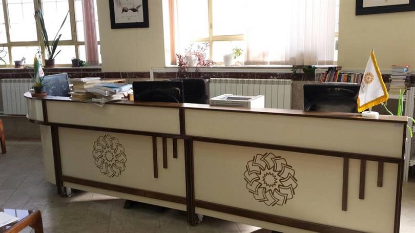میز امانت کتاب